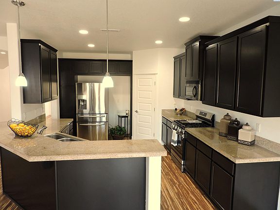 4th image of 370 Wolverine Ct