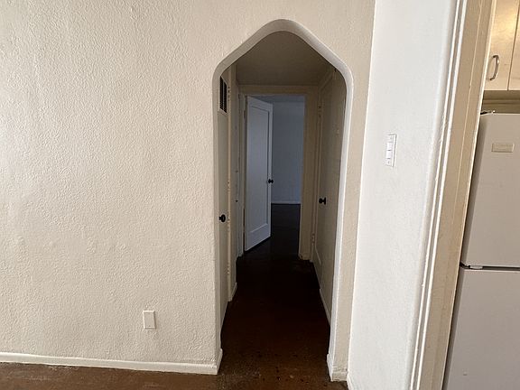 4th image of 526 W Roosevelt St #8