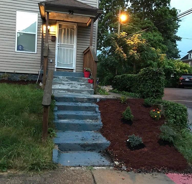 1st image of 92 Linwood Ave