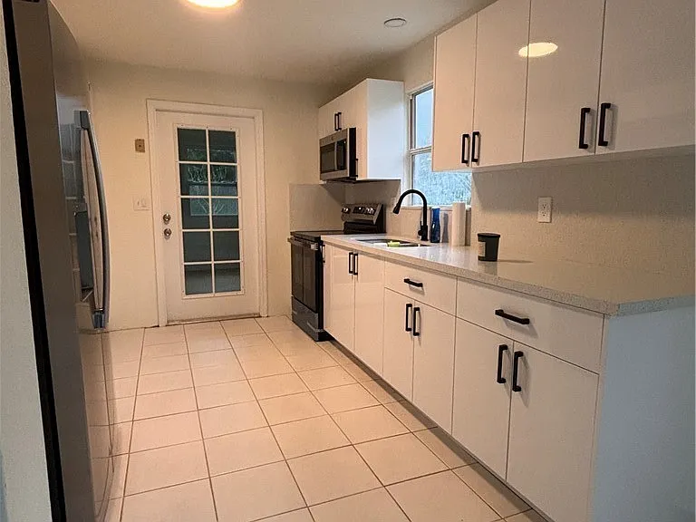 2150 Panama Ave — Photo 21