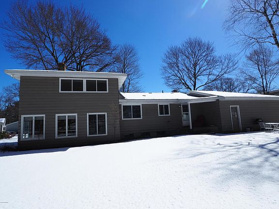 2nd image of 3655 Farmwood Dr