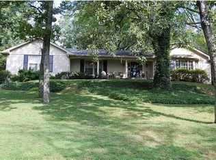 1030 Fort Stephenson Rd, Lookout Mountain, GA 30750