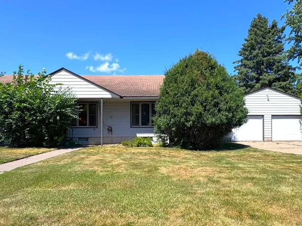 410 1st St NW, Aitkin, MN 56431