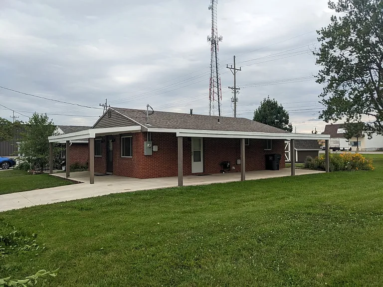 204 E Kildare Ave — Photo 3