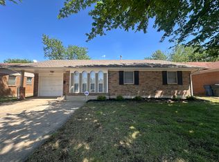 4400 Meadowpark Dr, Midwest City, OK 73110