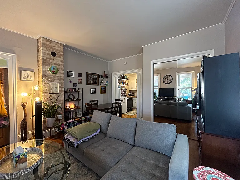 211 Union Ave NE #1 — Photo 3