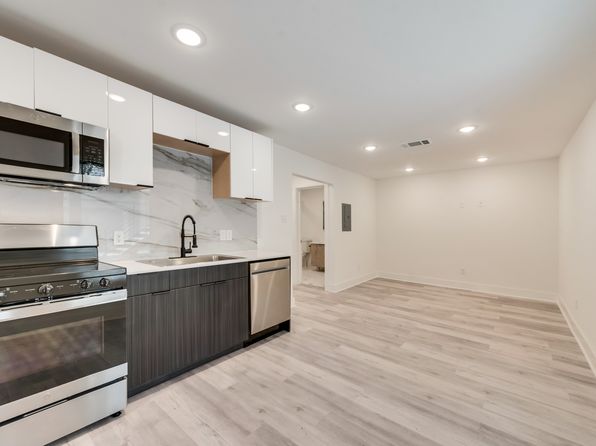 4316 Gaston Ave #106