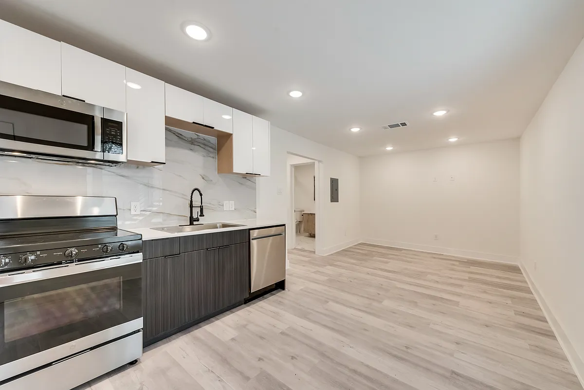 Building Photo - 4315 Gaston Ave #107