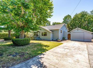 1011 Link Ln, Santa Rosa, CA 95401