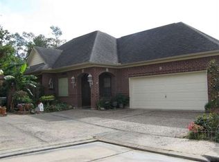 8 Regency Pl, Orange, TX 77630