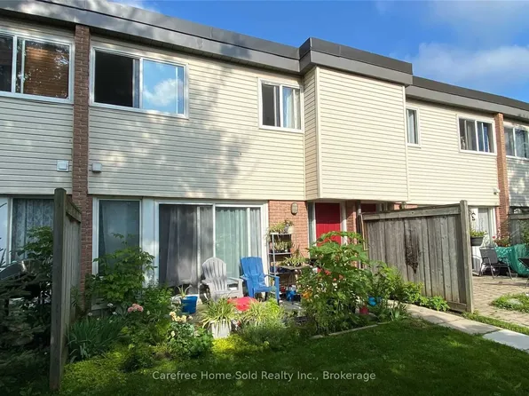 207 Milestone Cres, Aurora, ON L4G 3M2