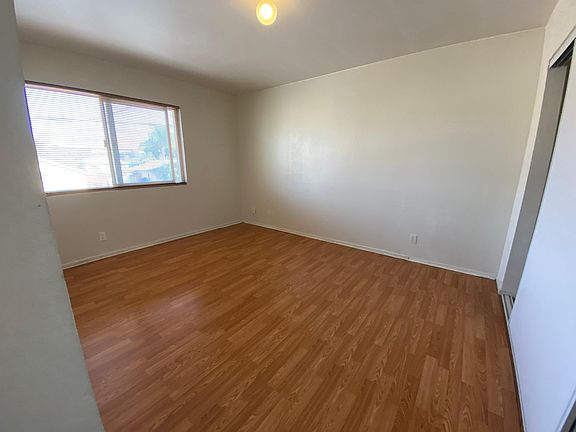 3rd image of 33815 14th St APT 3