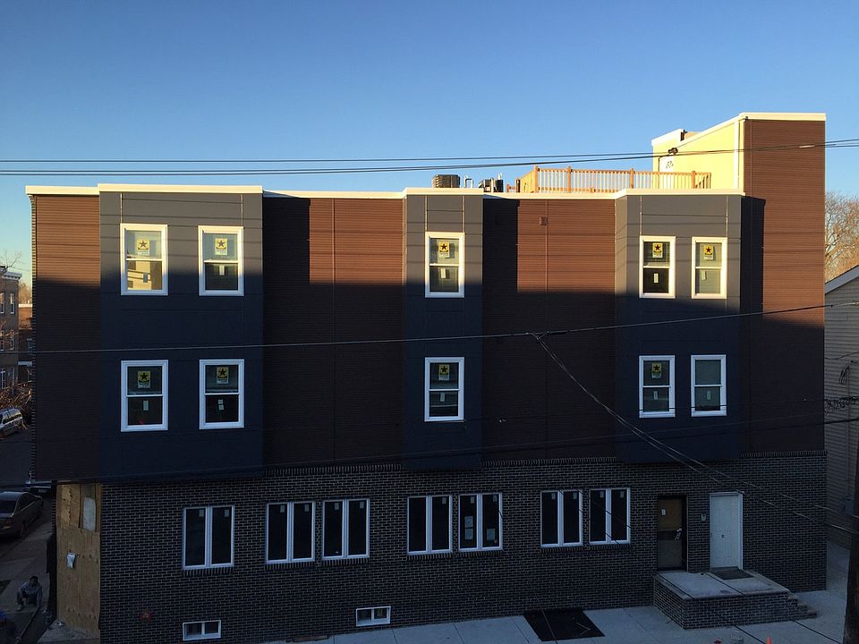 Building Photo 4