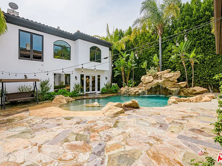 4705 Los Feliz Blvd — Photo 23