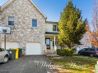 111 N Crest Pl, Lakewood, NJ 08701