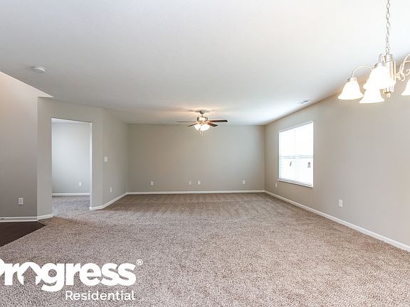 4th image of 4642 Angelica Dr
