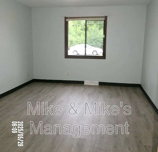 7452 N Granville Rd #1 — Photo 8