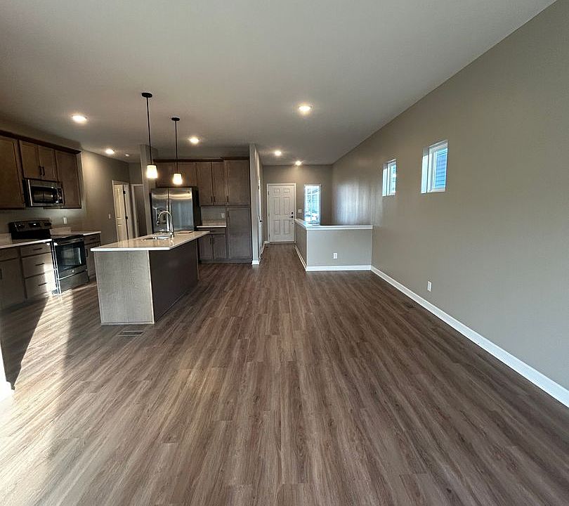 1st image of 8124 S 178th St