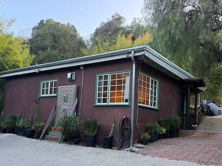 N Topanga Canyon Blvd — Photo 2