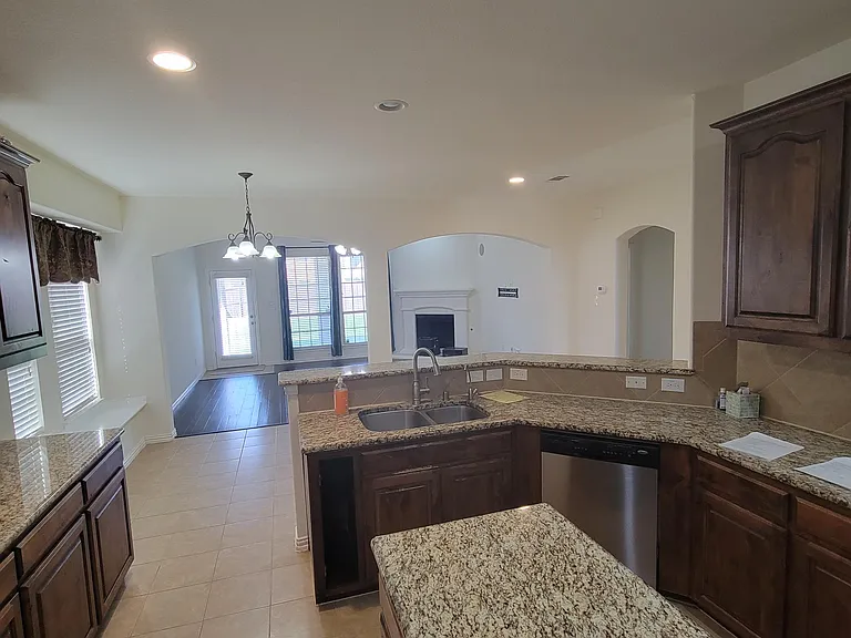 308 Enid Dr — Photo 7