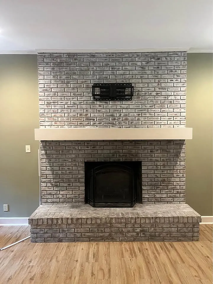 3 bed, 2.5 bath, 2800 sqft, $1,850 — Photo 2