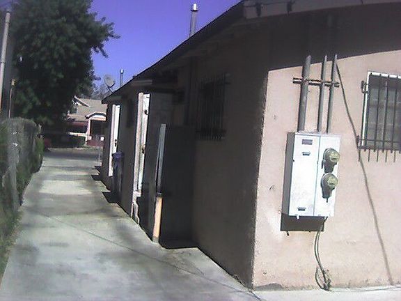 5th image of 1122 W 60th Pl