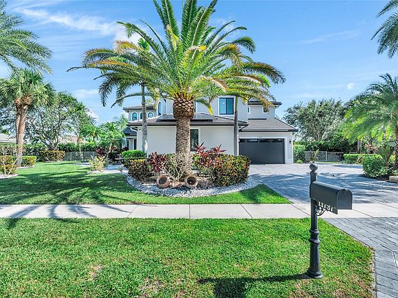 4th image of 11737 Windsor Bay Place