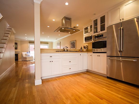 3rd image of 1138 16th St APT 3
