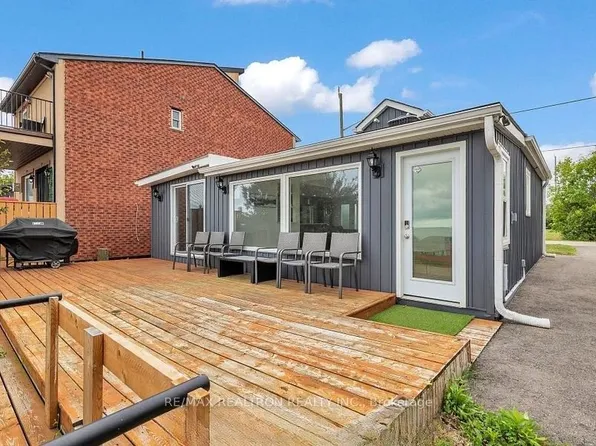 24 Trillium Ave, Hamilton, ON L8E 5E1