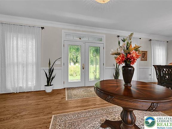 2nd image of 2475 Woodland Hills Ct