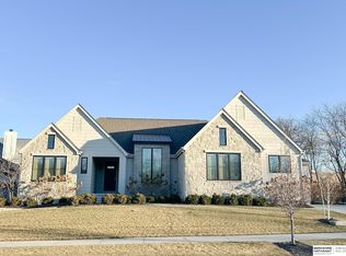 2011 S 208th St, Elkhorn, NE 68022