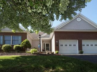 23 Conway Cir, Loudonville, NY 12211