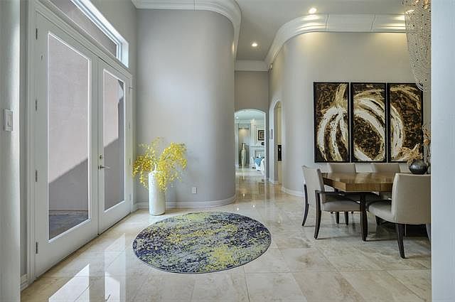 1st image of 3205 Oak Arbor Dr