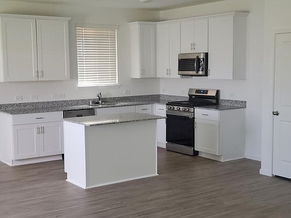 4th image of 1025 Laguna Edge Dr