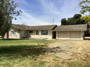 22111 W Stone Rd, Los Banos, CA 93635