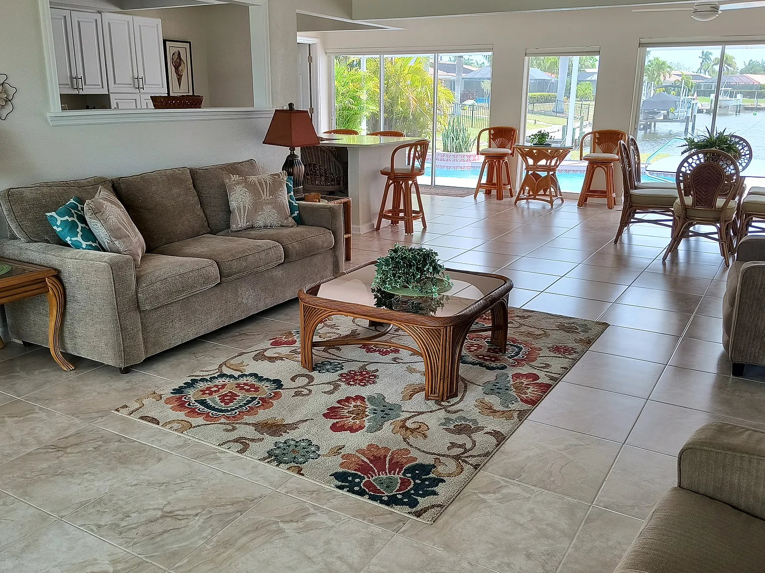 3 bed, 1756 sqft, $3,275 — Photo 4