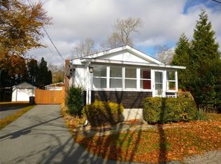 75 Orchard Ave, Middletown, RI 02842