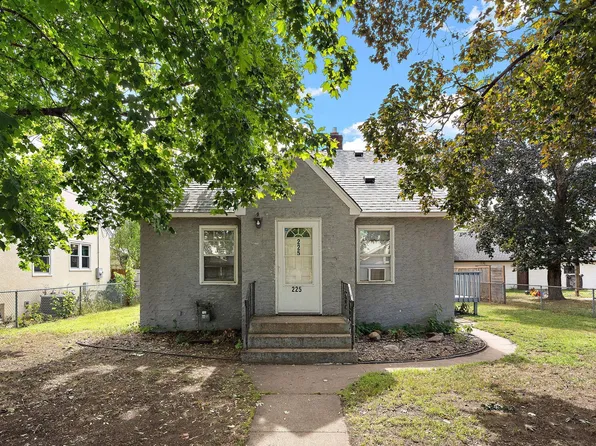 225 Richmond St W, South Saint Paul, MN 55075