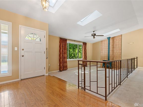 3rd image of 18703 165th Ave NE