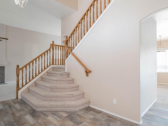 5th image of 744 W Kelton Ln