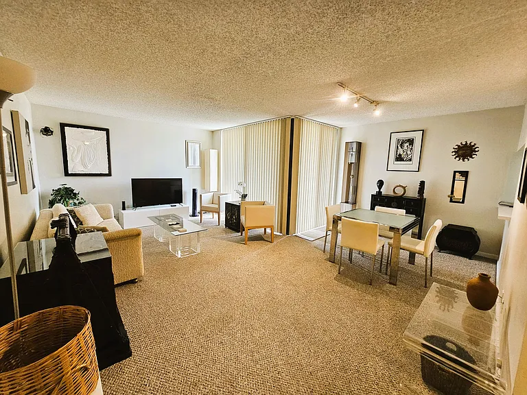 2255 Lindell Blvd #4511 — Photo 3