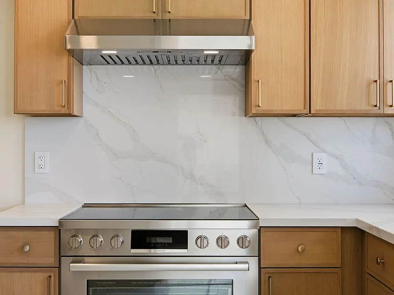 1310 Jones Street — Photo 113