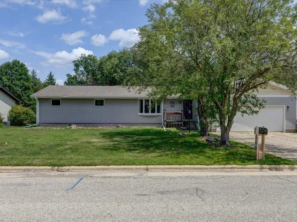 860 4th St, Jewell, IA 50130