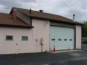 5th image of 5758 S Park Ave