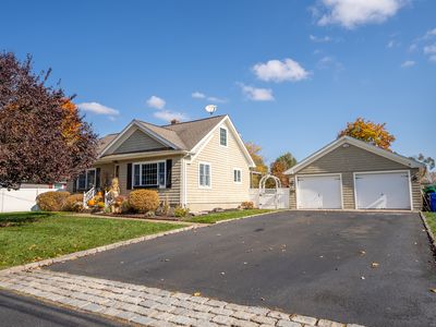 17 Saint Thomas Street, Enfield, CT, 06082