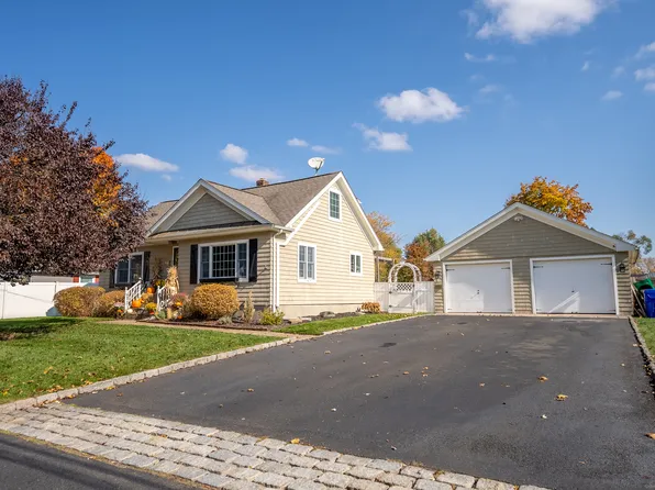 17 Saint Thomas Street, Enfield, CT 06082