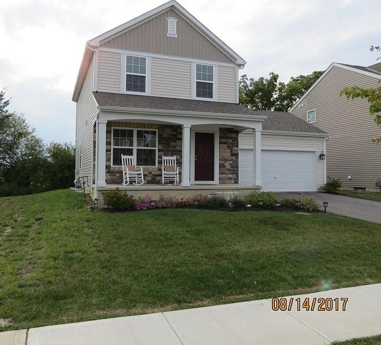 1st image of Cloverhill Dr