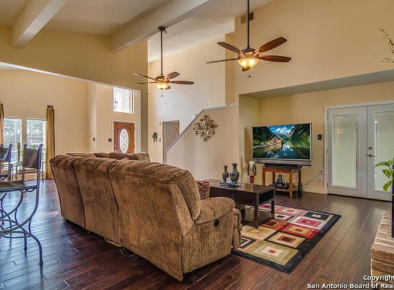 5th image of 15711 Horse Creek Dr