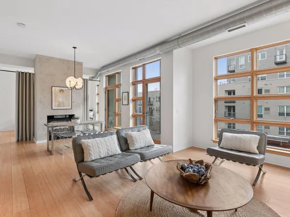 2840 Bryant Ave S #E303, Minneapolis, MN 55408