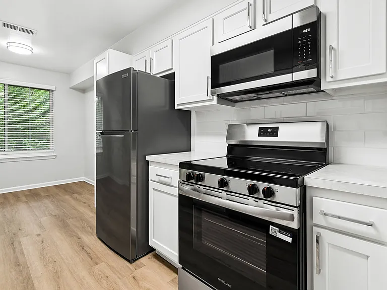 The Apartments at Canterbury — Photo 40